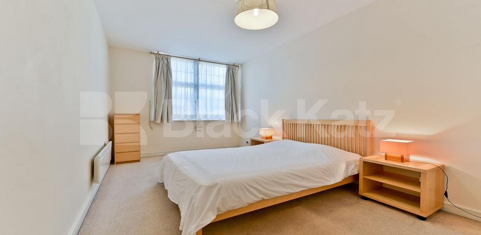 			NEW INSTRUCTION, 2 Bedroom, 1 bath, 1 reception Apartment			 Oxford Drive , London Bridge